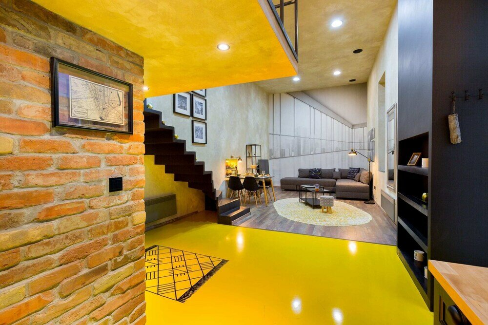 Фото Bright Warwick Chambers Apartment