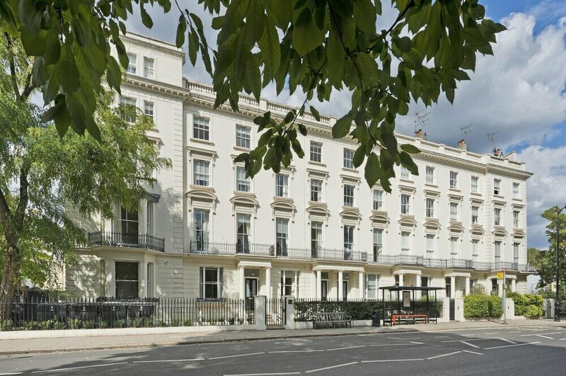 Гостиница Mezzanine Flat Listed Terrace Near Primrose Hill в Лондоне