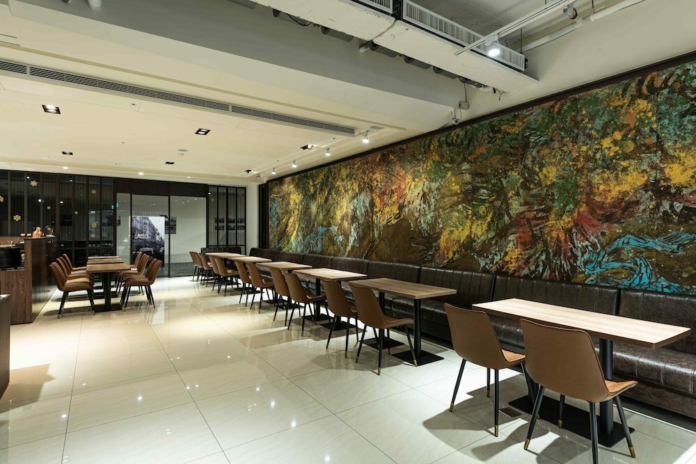 Фото Spring's Rhapsody Hotel