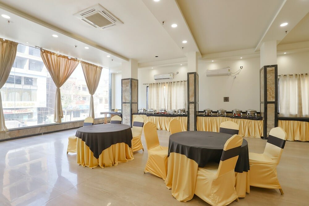 Фото Fabhotel Prime Ashoka Imperial