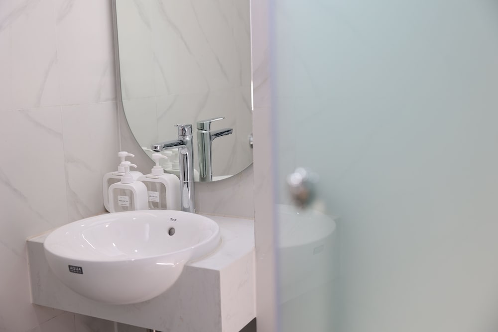 Фото The Cosy Inn Hanoi Hotel