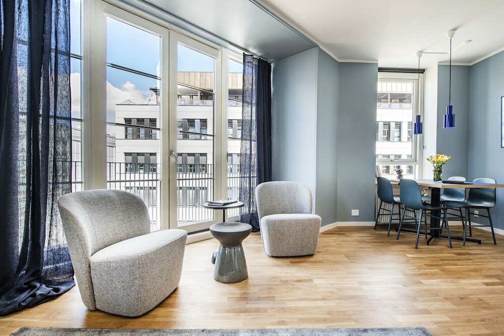 Фото By the Lakes apartments - Into This Place