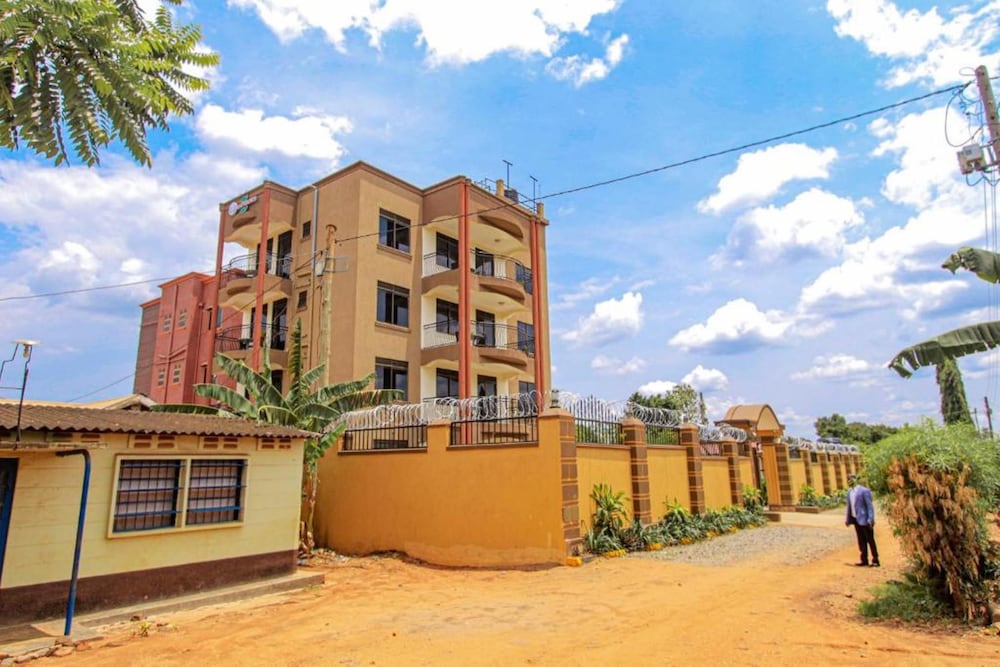 Фото Mbale Emperor's Motel