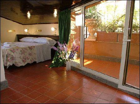 Фото Okapi Rooms