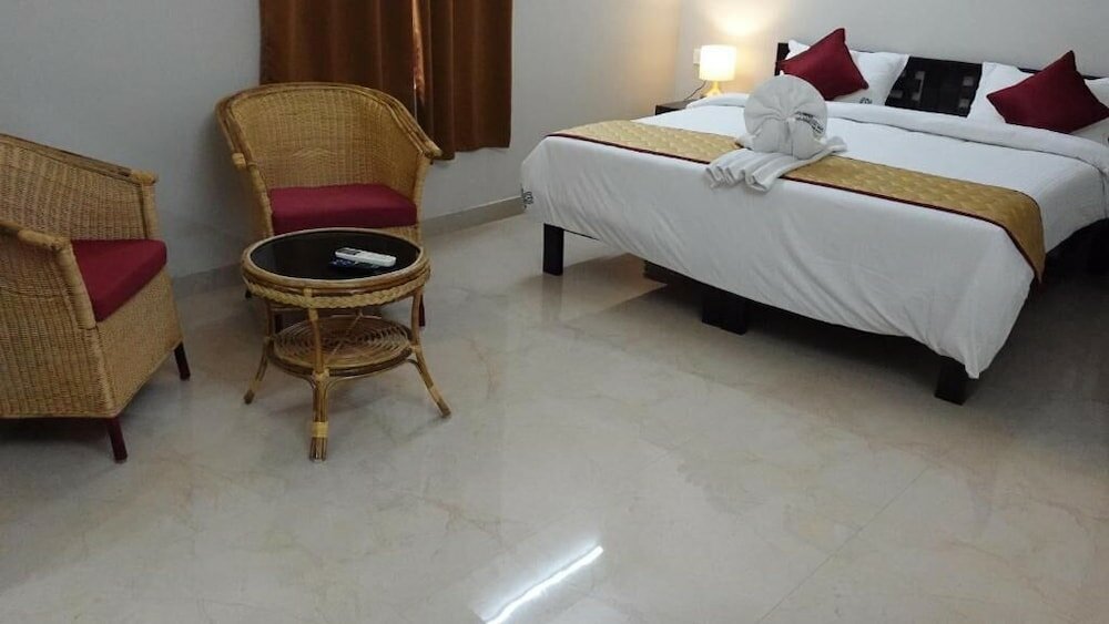 Фото Hotel Akshith Inn