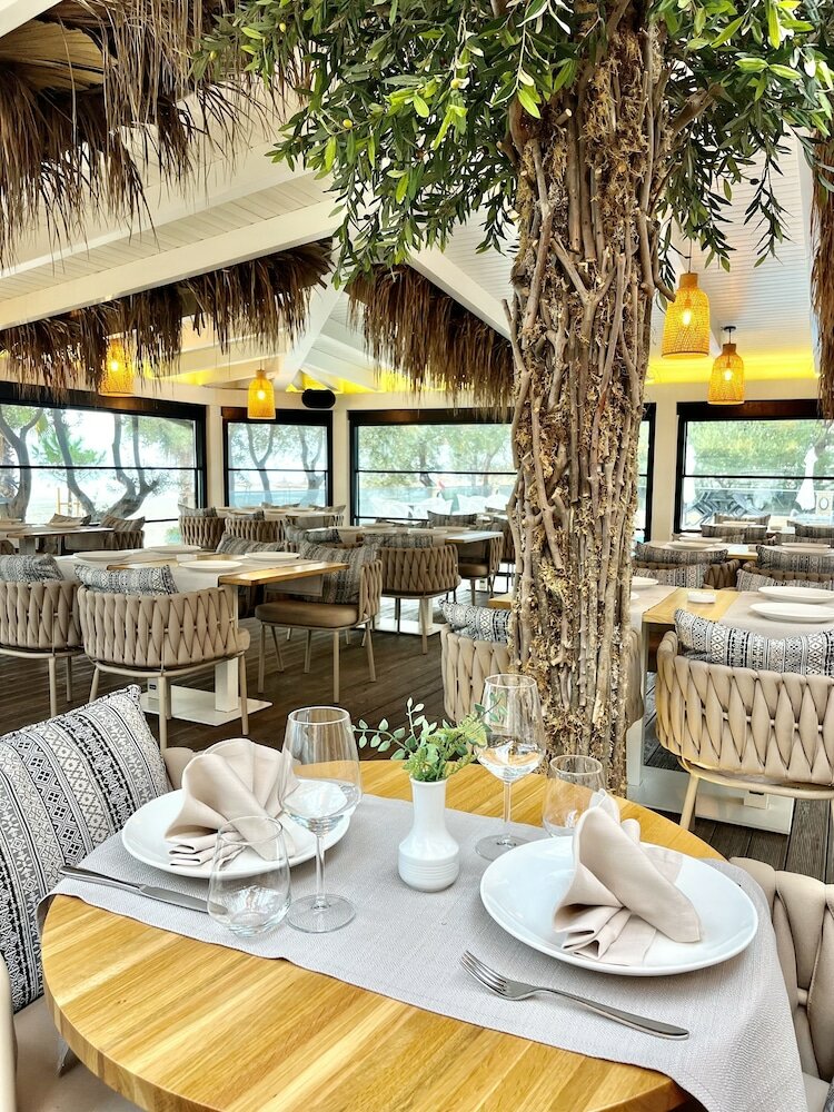 Фото Hotel Majestic