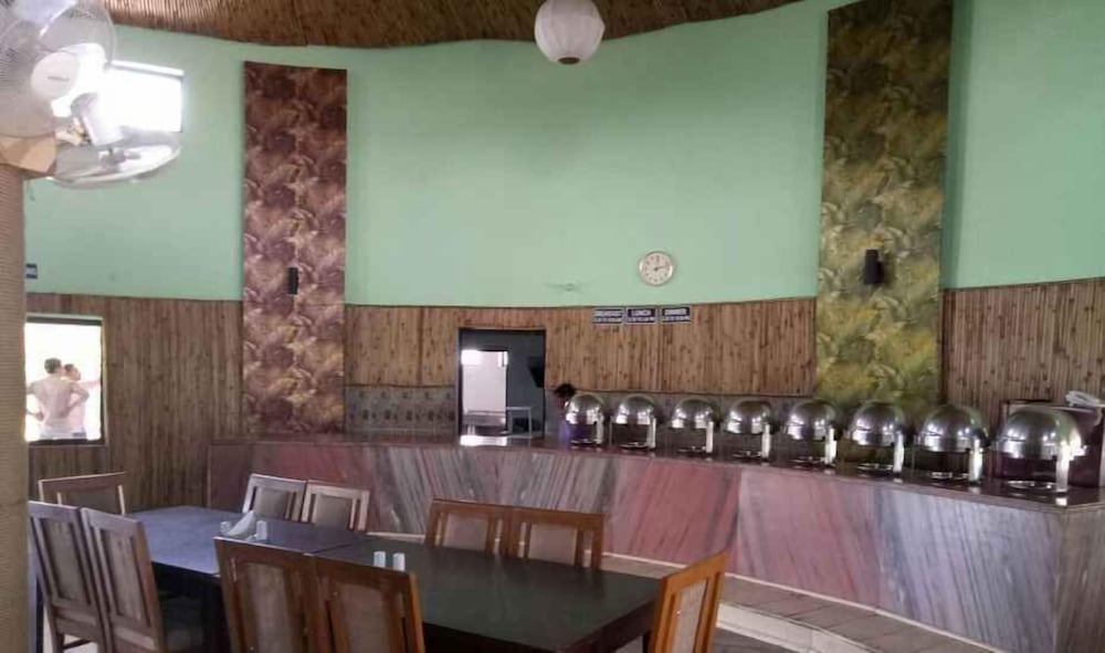 Фото Adb Rooms Corbett Jungle Holiday SPA