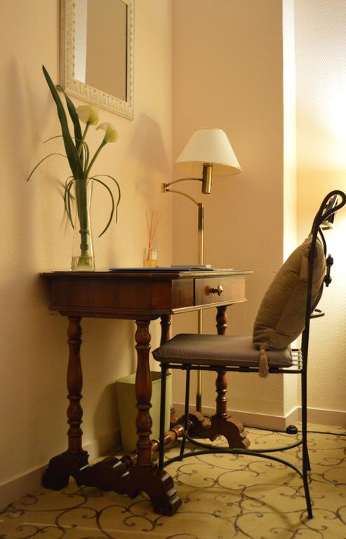 Фото Hôtel Petit Palais