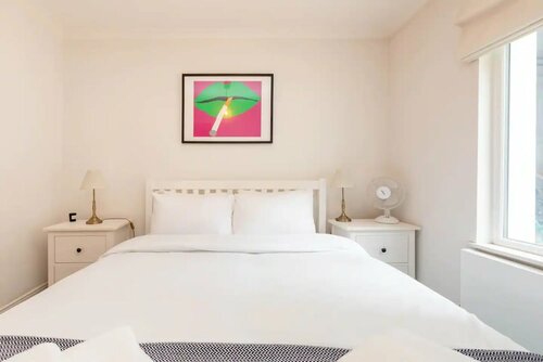 Гостиница Lovely 1 Bedroom Apartment in Colourful Notting Hill в Лондоне