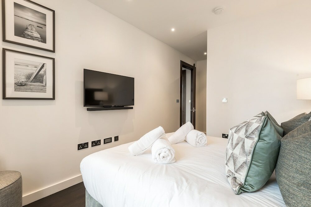 Фото Thornes House Apartments