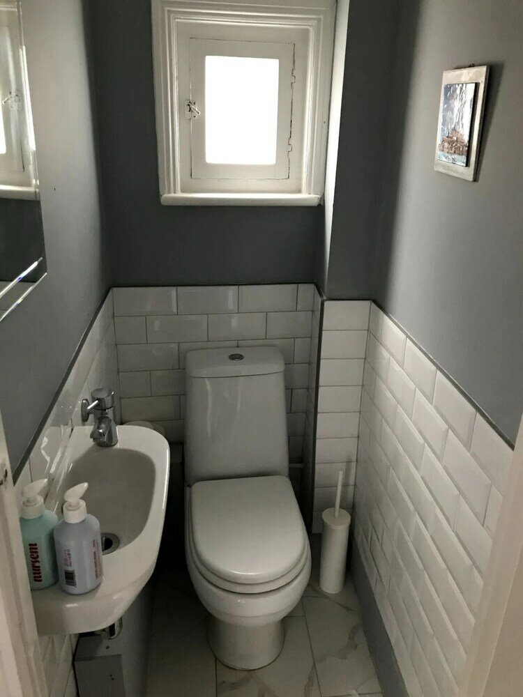 Фото Stylish 2 Bedroom Apartment in Fulham With a Garden Terrace