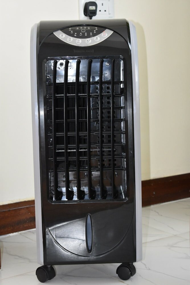 Фото Empolos Hotel Limited