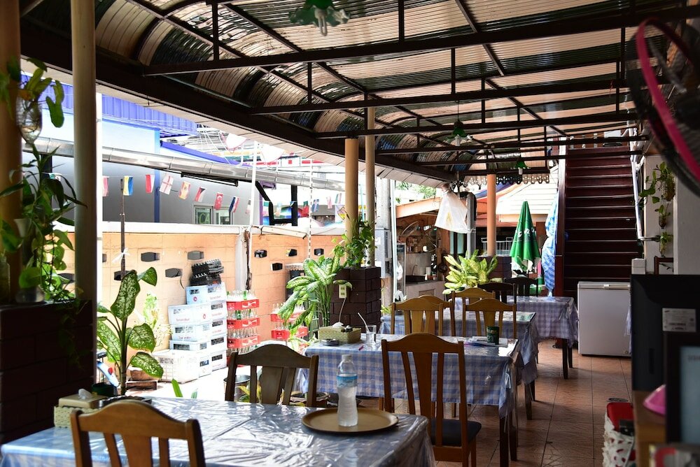 Фото Dragon Boutique Apartment