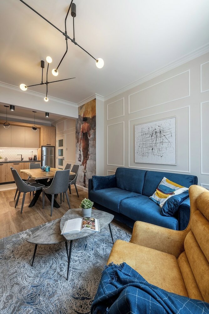 Фото Luxury & Unique-Top Center Apt. - 3bdr