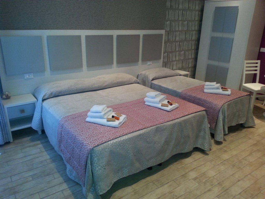 Фото Гостевой Дом Five Rooms Rome