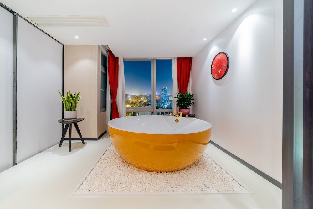 Фото Cloudy International Apartment