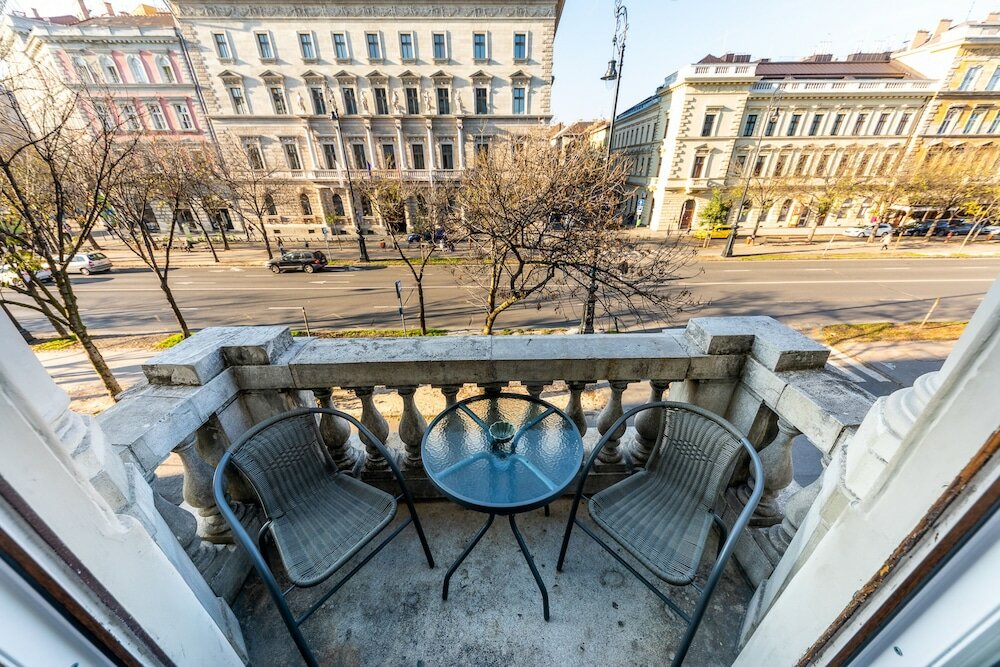 Фото Adagio Downtown Rooms