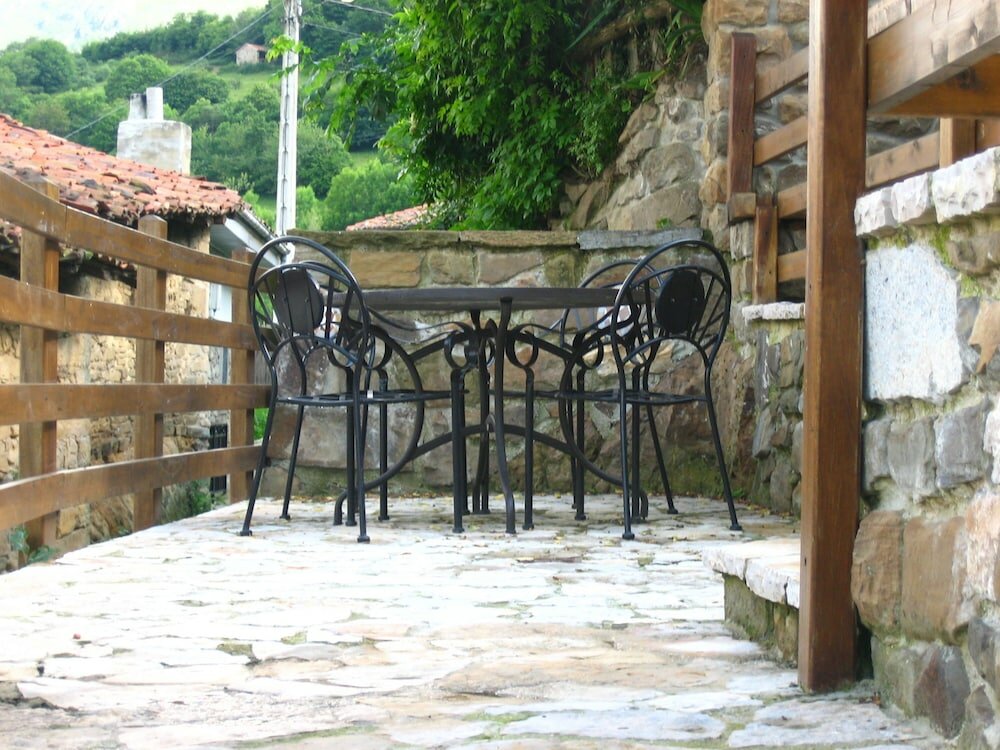 Фото Apartamentos Rurales La Portiella