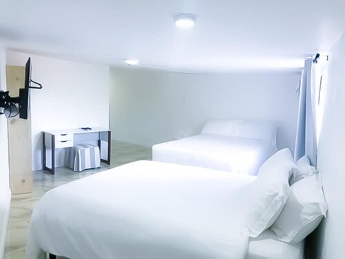 Гостиница Pulse Rooms at Trafalgar в Кингстоне