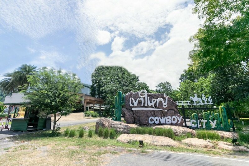 Гостиница Capital O 1110 Khaoyai Cowboy City Resort