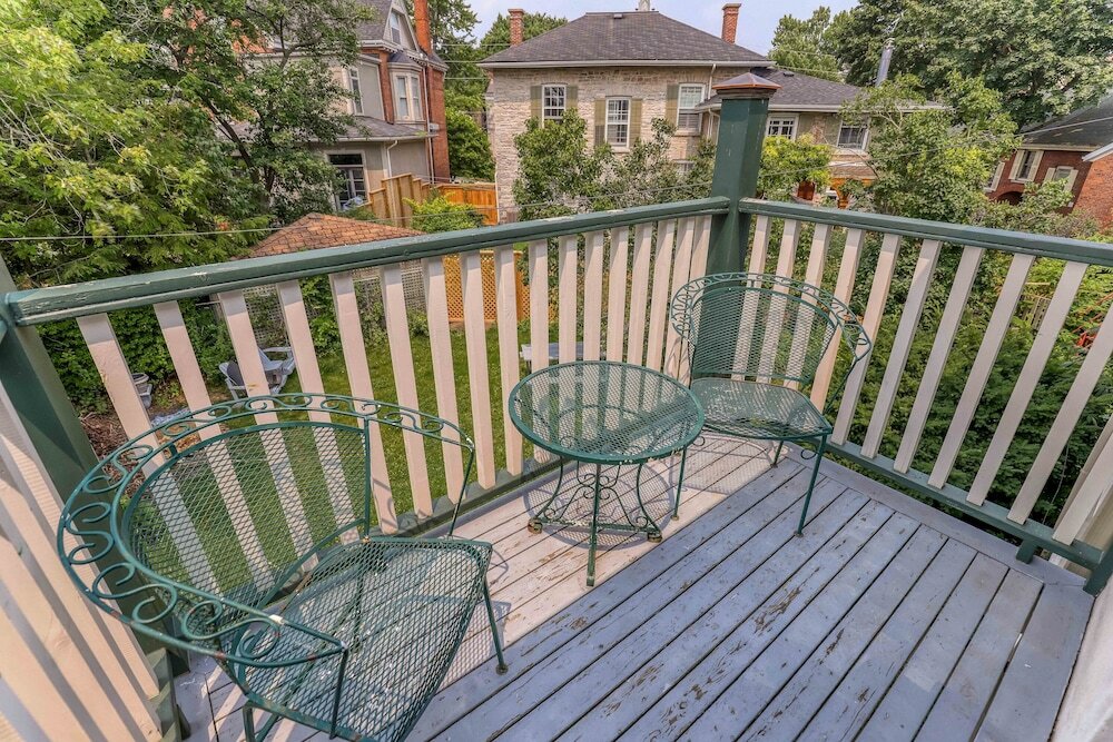 Фото Hochelaga Inn