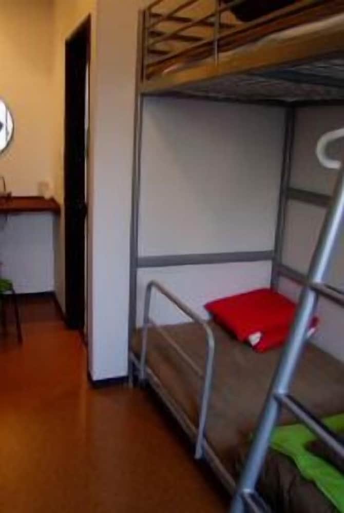 Фото Bonsai Guesthouse - Hostel