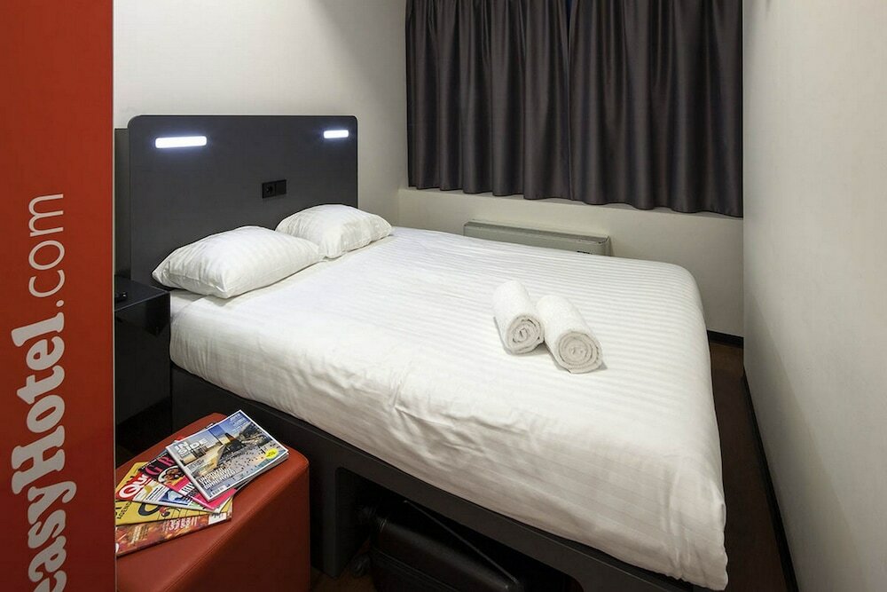 Фото EasyHotel The Hague City Centre