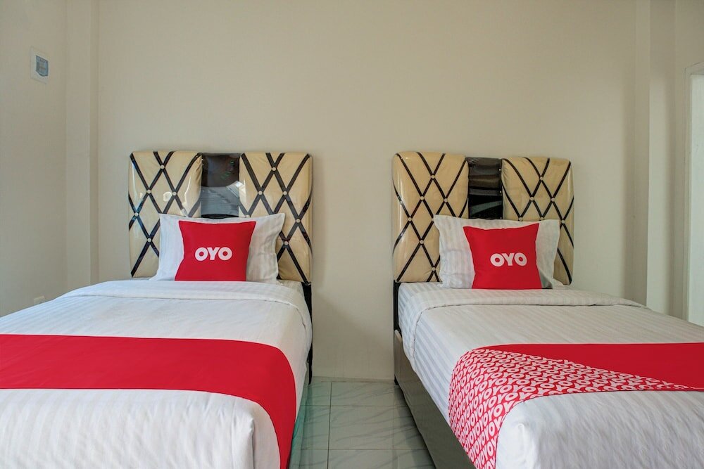 Фото Oyo 3266 Alifah Residence Syariah