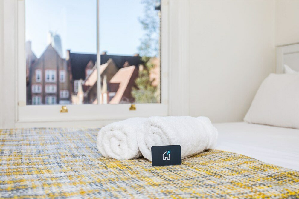 Фото Bright and Spacious Notting Hill Nest