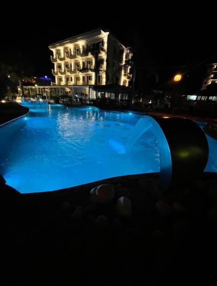 Фото Poda Boutique Hotel