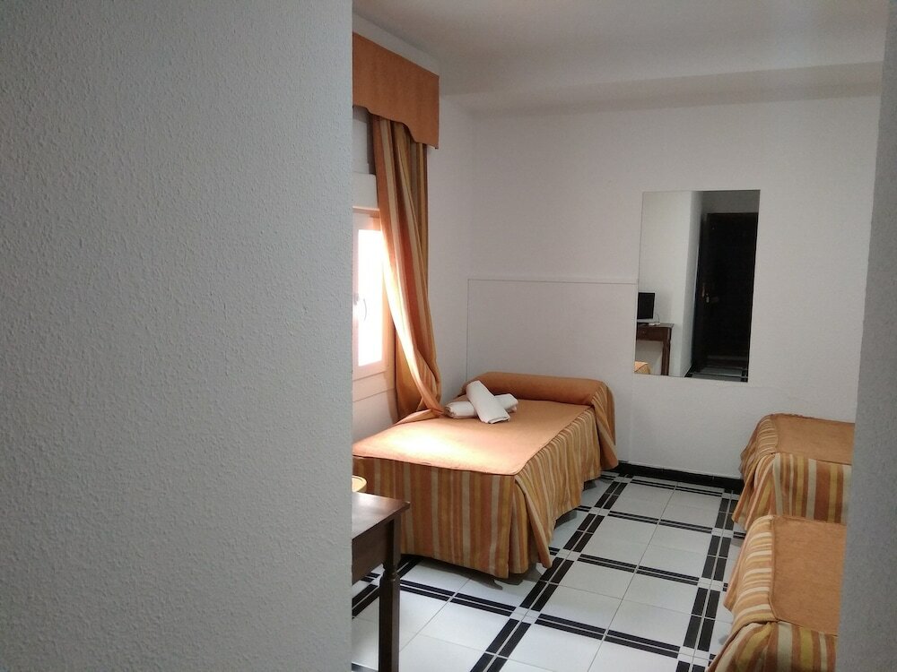 Фото Hostal Restaurante El Quijote