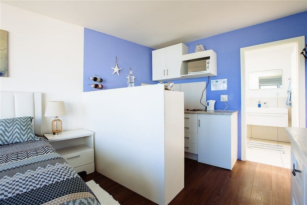 Фото Swept Away Guest House