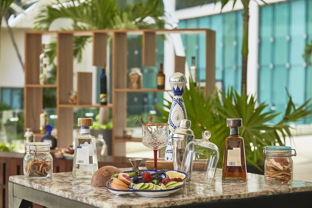 Фото Live Aqua Beach Resort Cancún - Adults Only - All Inclusive