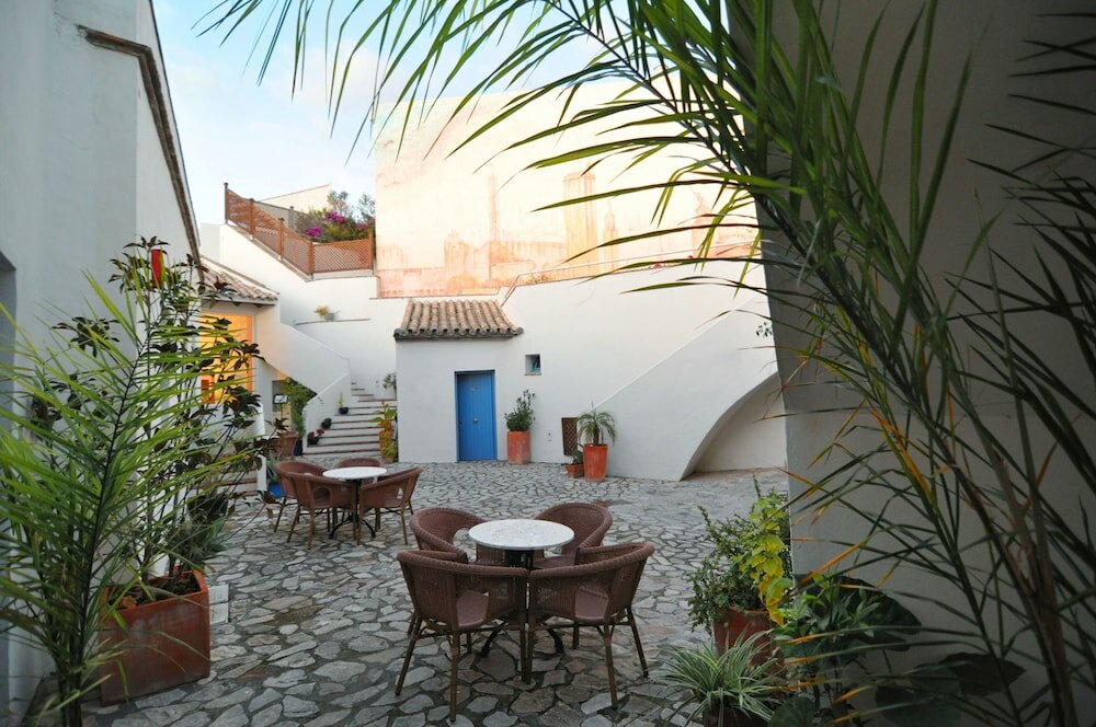 Фото Hotel Utopía