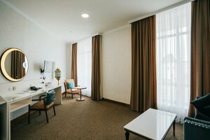 Jannat Regency (Jalal-Abad, Tyumenbay Baizakov Avenue, 55Е) ، فندق