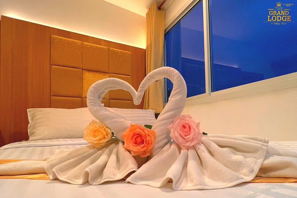 Фото The Grand Lodge Pattaya