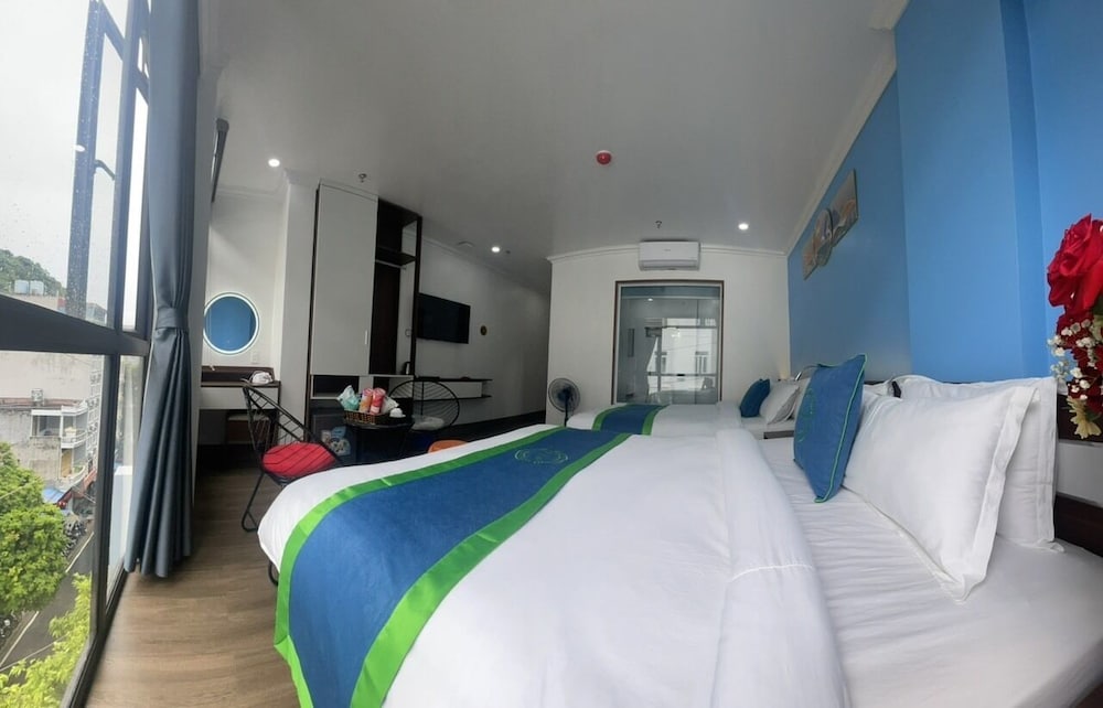 Фото New Horizon Hotel