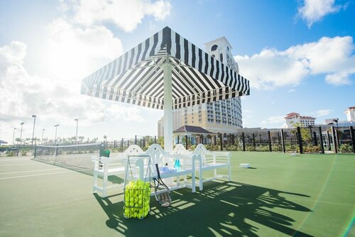 Гостиница Sls Baha Mar в Нассау