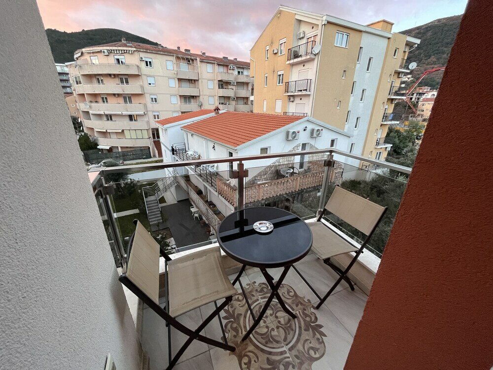 Фото Апарт-отель Pearl Apartments