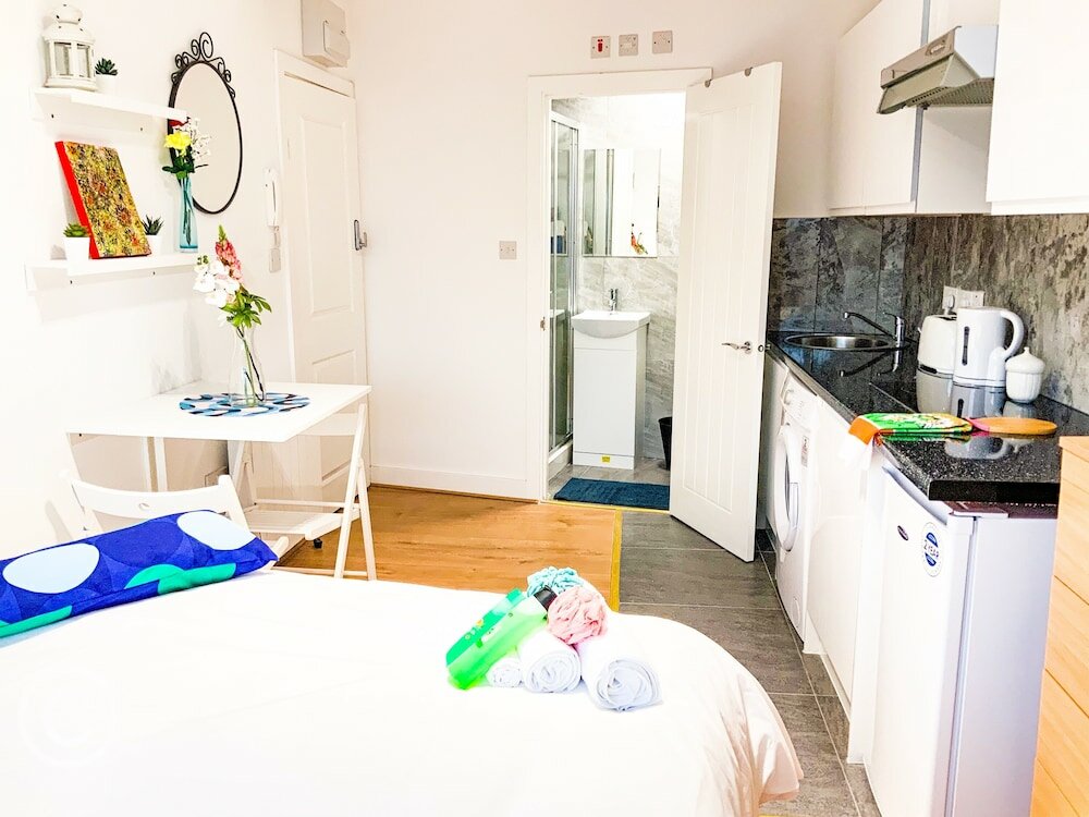 Фото Cricklewood Studio Flats