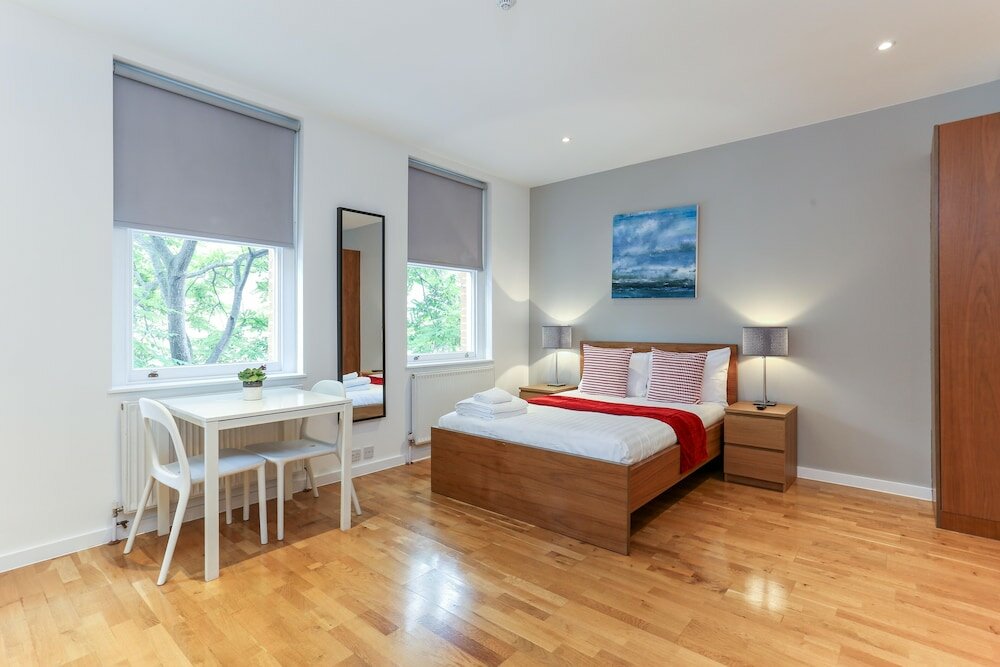 Фото Russell Square Serviced Apartments