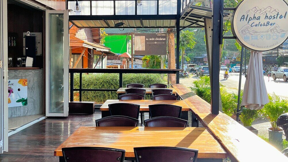 Фото Alpha Hostel Cafe&Bar