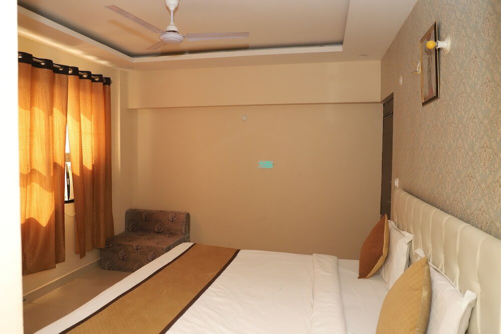 Фото Tulsi Garden - Near Prem Mandir Vrindavan