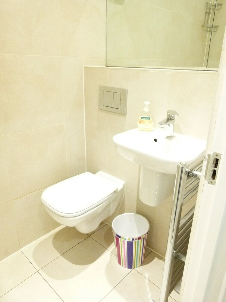 Фото Ss Property Hub - Large apartment near Hyde Park