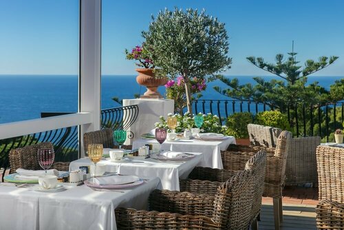 Внешний вид отеля Hotel La Minerva в Капрях, фото 1