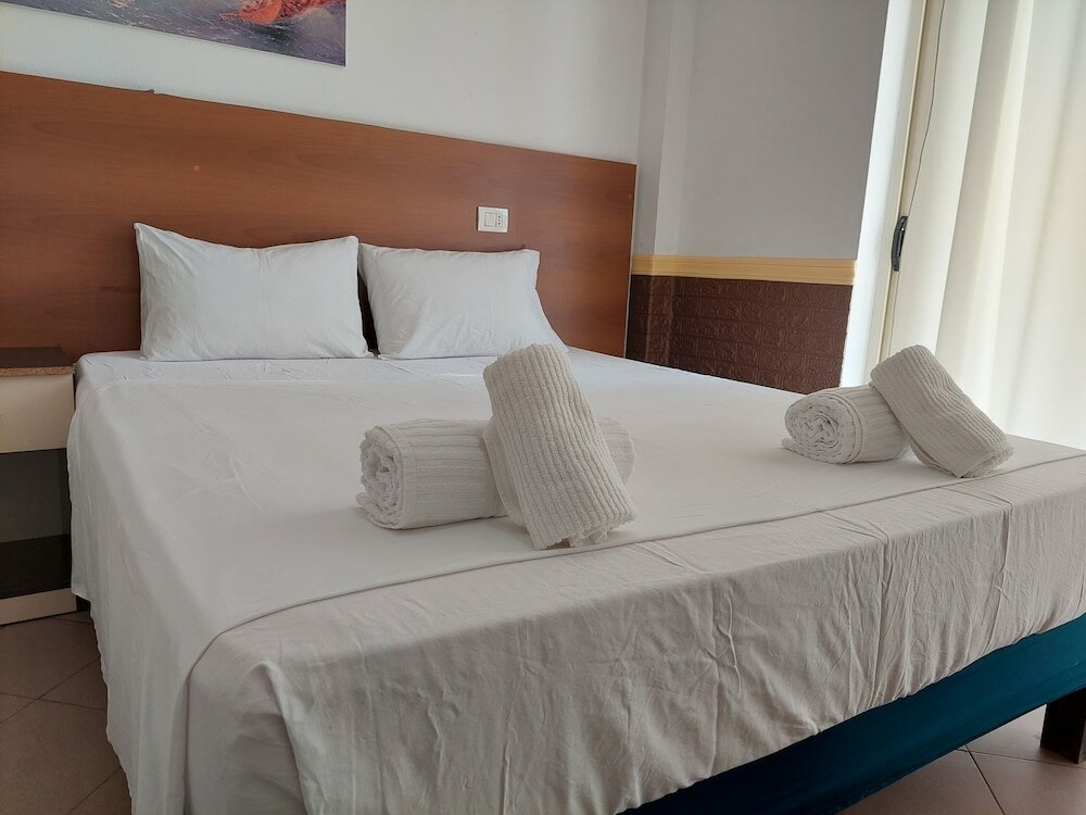 Фото Hotel Nacional Durres