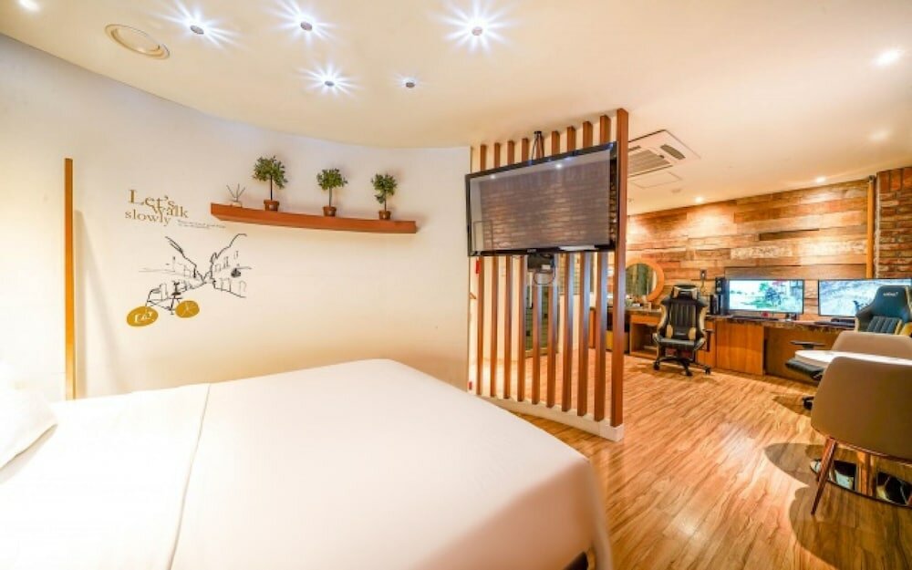 Фото Busan Hadan E Palace Hotel