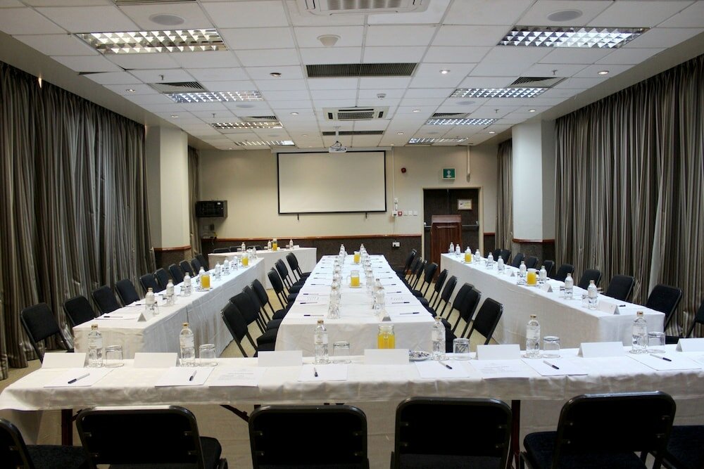 Фото Monomotapa Hotel