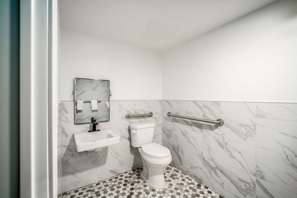 Фото Aspire Inn Studios & Spas