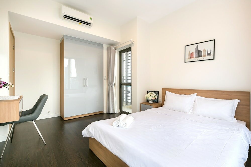 Фото Kyn Apartment Rivergate Residence